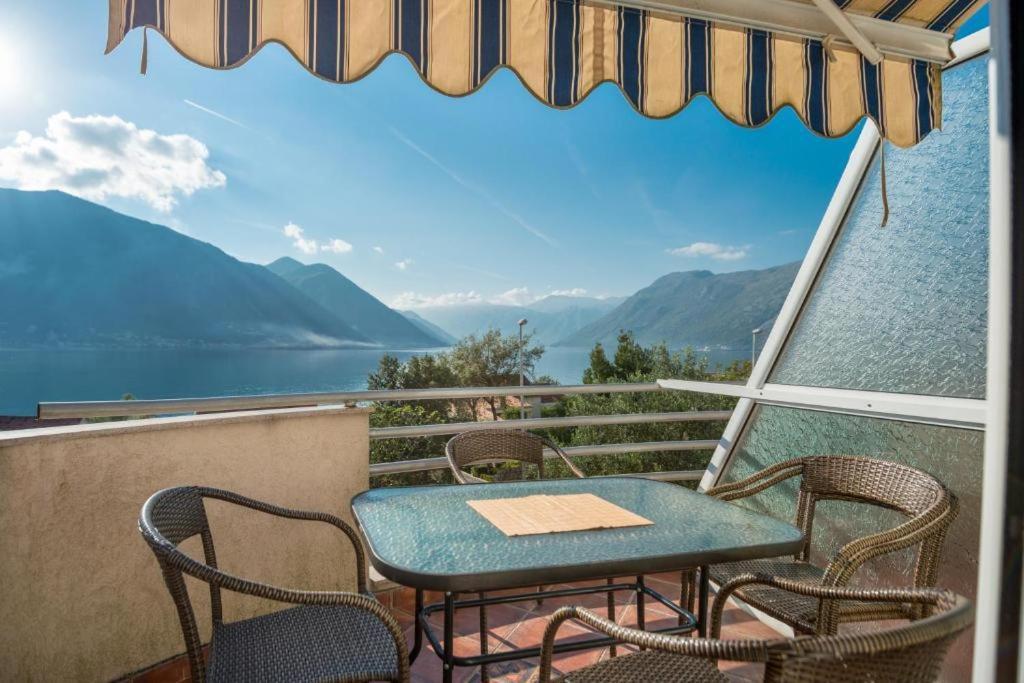 Majka Apartments Kotor Exteriör bild